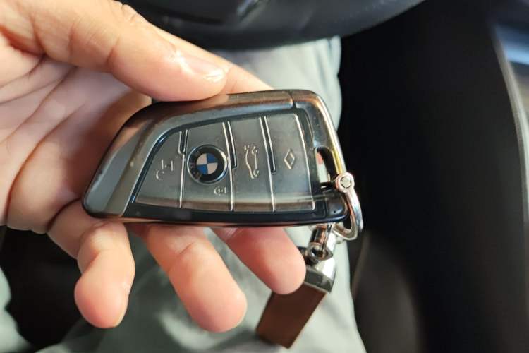 Used BMW 5 Series 2019 530Li Luxury Edition Premium Package Vehicle Key