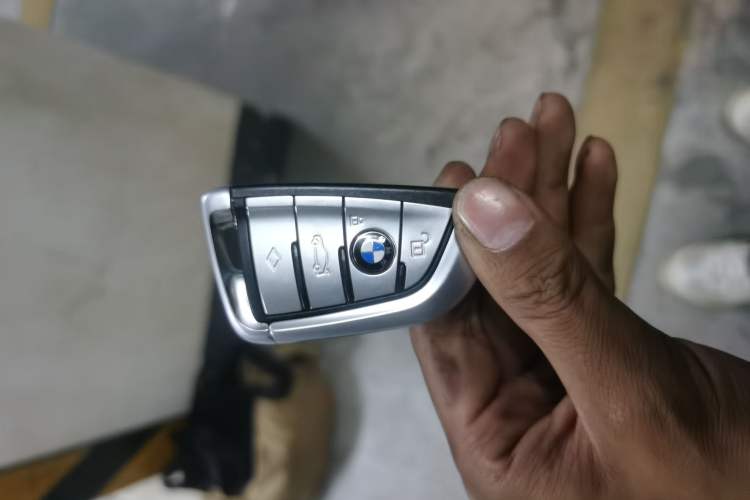 Used BMW 5 Series 2019 530Li Leading Model M Sport Package Vehicle Key