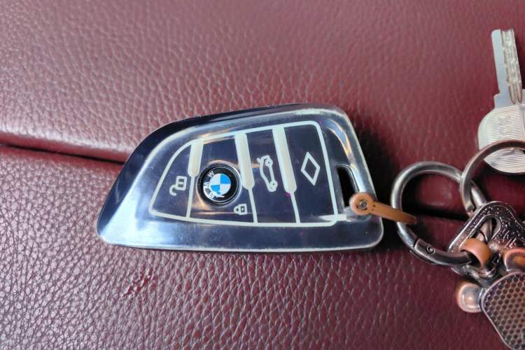 Used BMW 5 Series 2019 530Li Leading Model M Sport Package Vehicle Key
