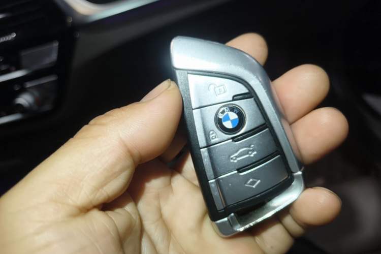 Used BMW 5 Series 2019 Restyled 525Li M Sport Package Vehicle Key