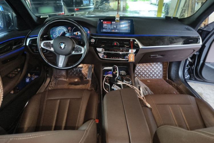 Used BMW 5 Series 2019 Restyled 525Li M Sport Package Center Console