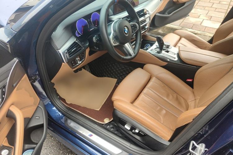 Used BMW 5 Series 2019 525i M Sport Package Driver Seat