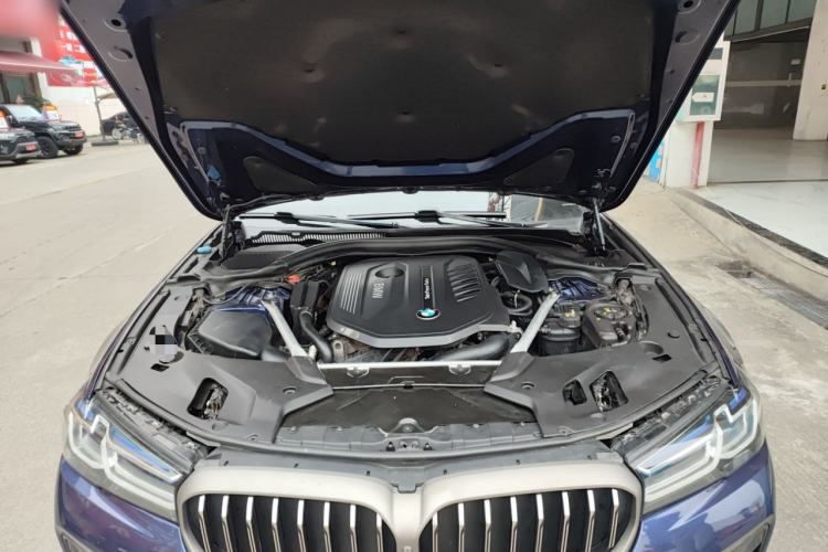 Used BMW 5 Series 2019 540i M Sport Package Engine Bay
