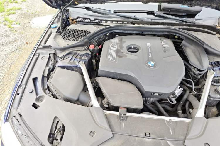 Used BMW 5 Series 2019 Facelifted 530i M Sport Package Engine Bay Right