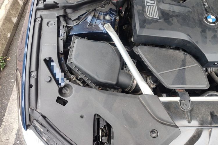 Used BMW 5 Series 2019 525i M Sport Package Engine Bay Right