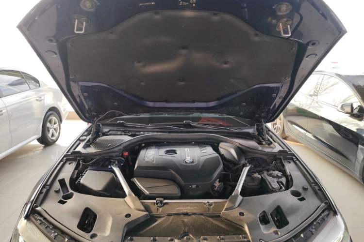 Used BMW 5 Series 2019 Restyled 525i M Sport Package Engine Bay