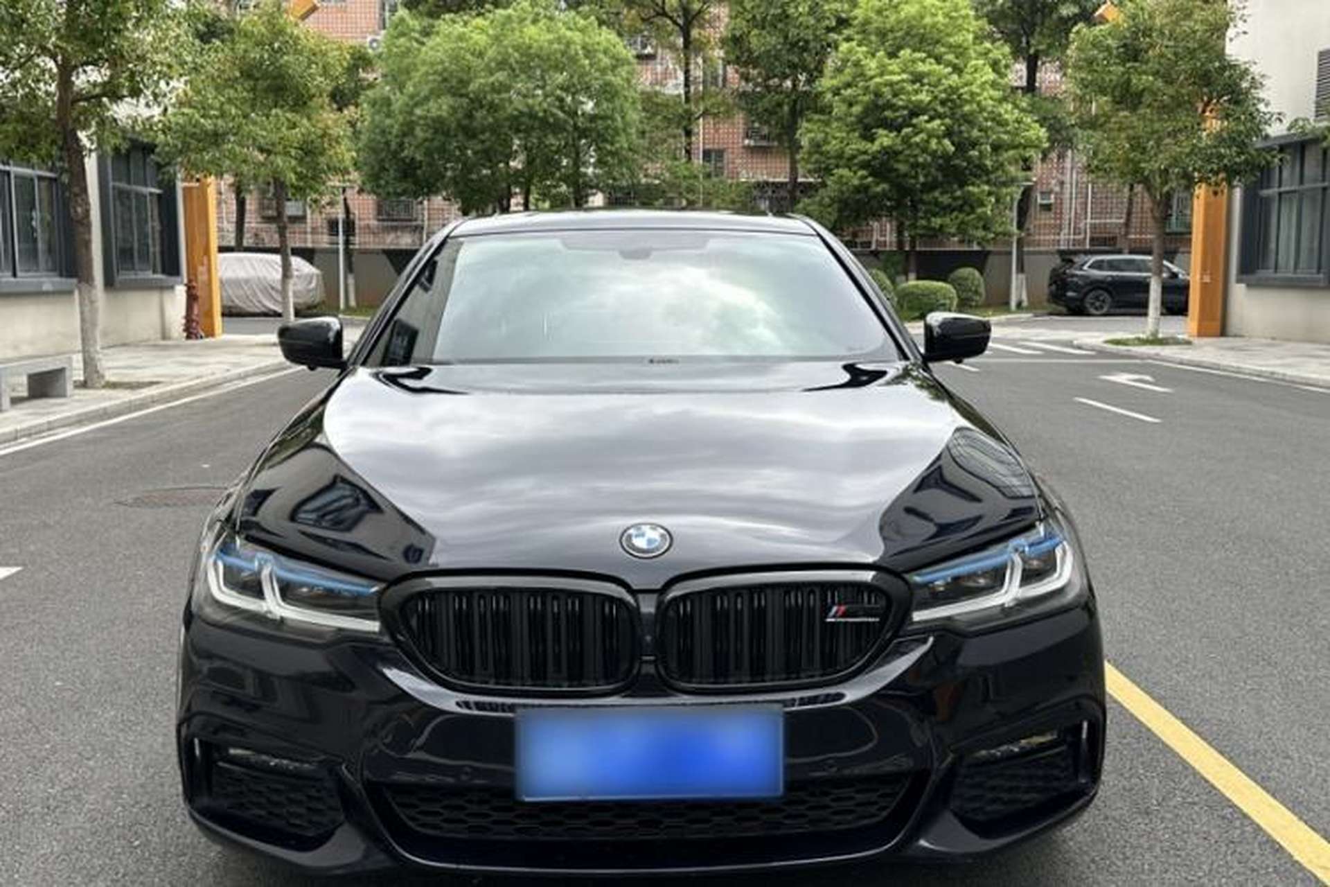 Used BMW 5 Series 2019 525i M Sport Package Exterior 5