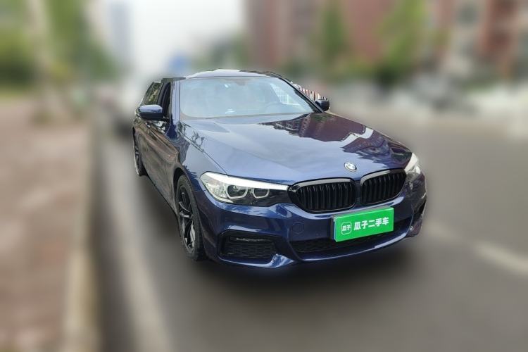 Used BMW 5 Series 2019 525i M Sport Package Front Right 45 Deg