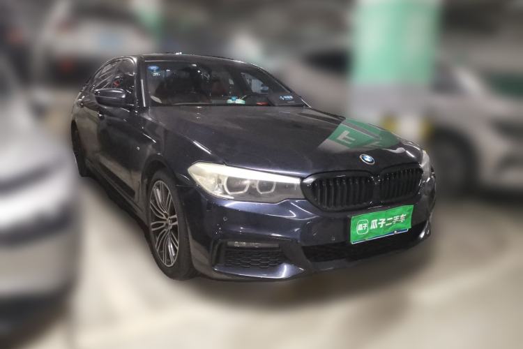 Used BMW 5 Series 2019 530Li Leading Model M Sport Package Front Right 45 Deg