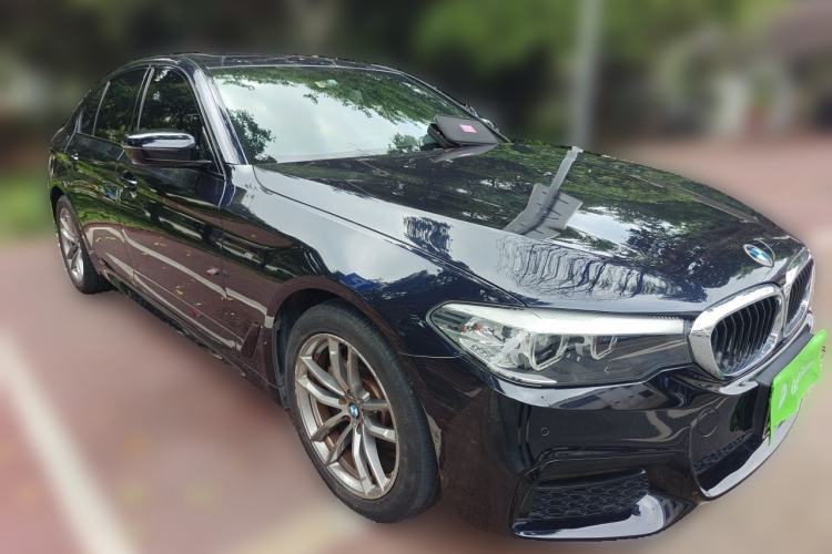Used BMW 5 Series 2019 525i M Sport Package Front Right 45 Deg