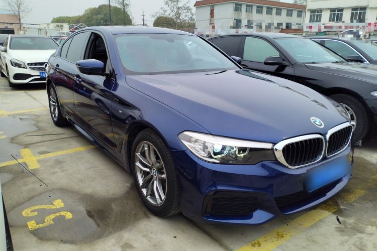 Used BMW 5 Series 2019 Restyled 525i M Sport Package Front Right 45 Deg