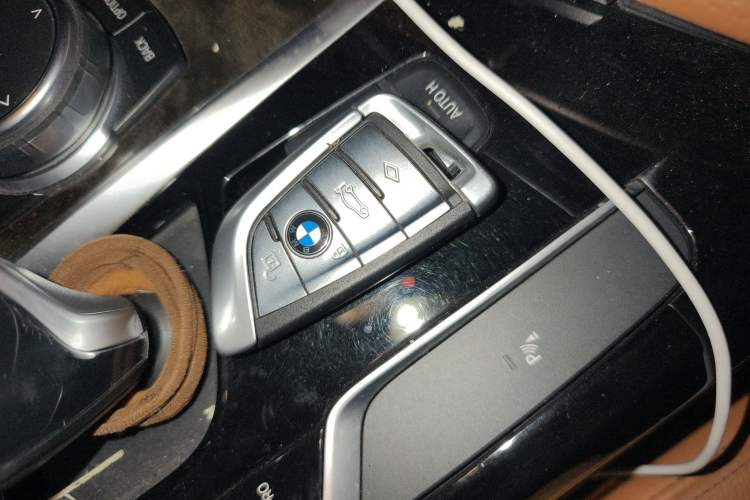 Used BMW 5 Series 2019 530Li Leading Model M Sport Package Interior 1