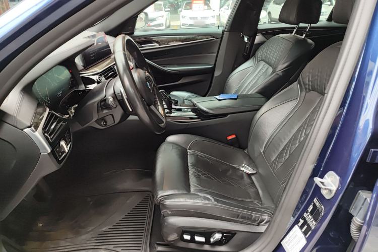 Used BMW 5 Series 2019 540i M Sport Package Left Front Seat