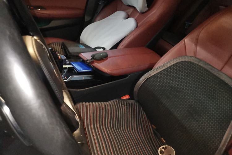 Used BMW 5 Series 2019 530Li Leading Model M Sport Package Left Front Seat