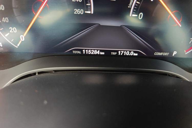 Used BMW 5 Series 2019 525i M Sport Package Odometer Close Up