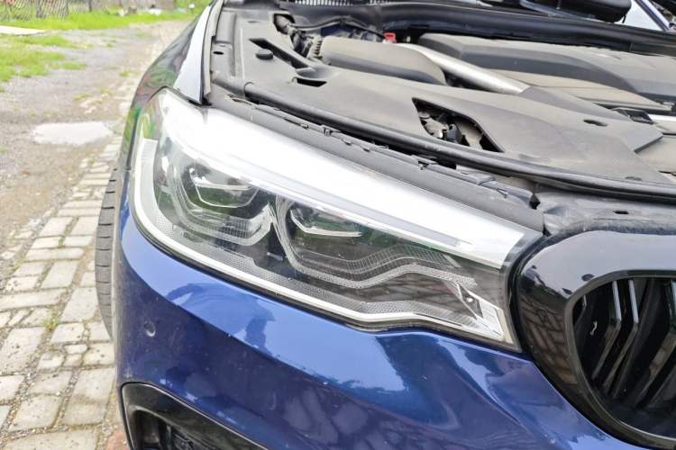 Used BMW 5 Series 2019 Facelifted 530i M Sport Package Right Front Headlight
