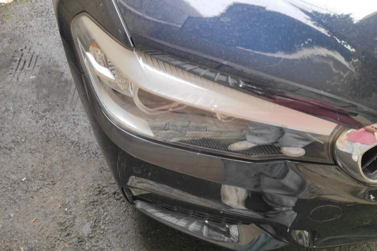 Used BMW 5 Series 2019 Facelifted 530Li Leading Edition M Sport Package Right Front Headlight
