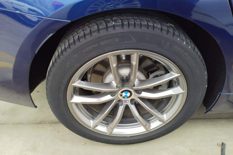 Used BMW 5 Series 2019 Restyled 525i M Sport Package Right Rear Wheel Hub