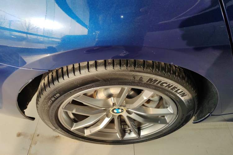 Used BMW 5 Series 2019 Restyled 525i M Sport Package Right Rear Wheel Hub