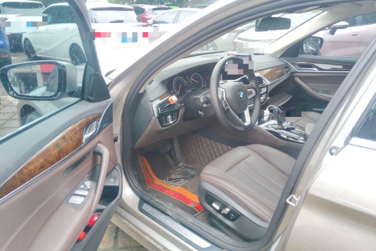 Used BMW 5 Series 2019 525Li Luxury Package Driver Seat