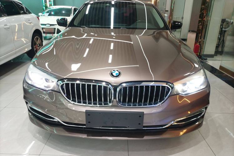 Used BMW 5 Series 2019 Facelifted 525Li Luxury Package Exterior 1