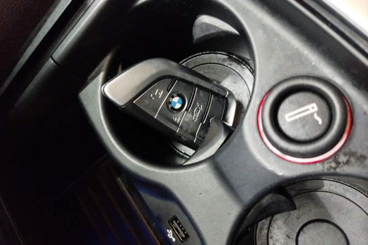 Used BMW 5 Series 2019 Facelifted 525Li Luxury Package Interior 1