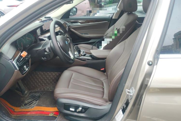 Used BMW 5 Series 2019 525Li Luxury Package Left Front Seat