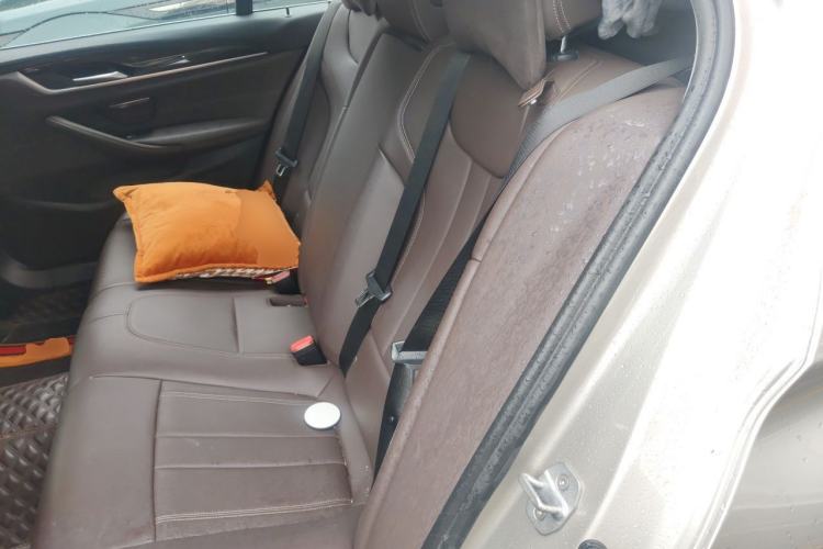 Used BMW 5 Series 2019 525Li Luxury Package Left Rear Seat