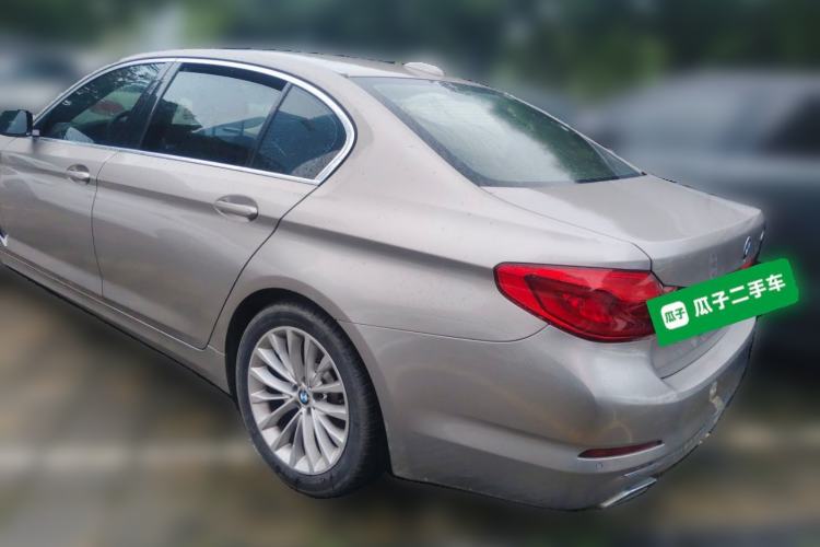 Used BMW 5 Series 2019 525Li Luxury Package Rear Left 45 Deg
