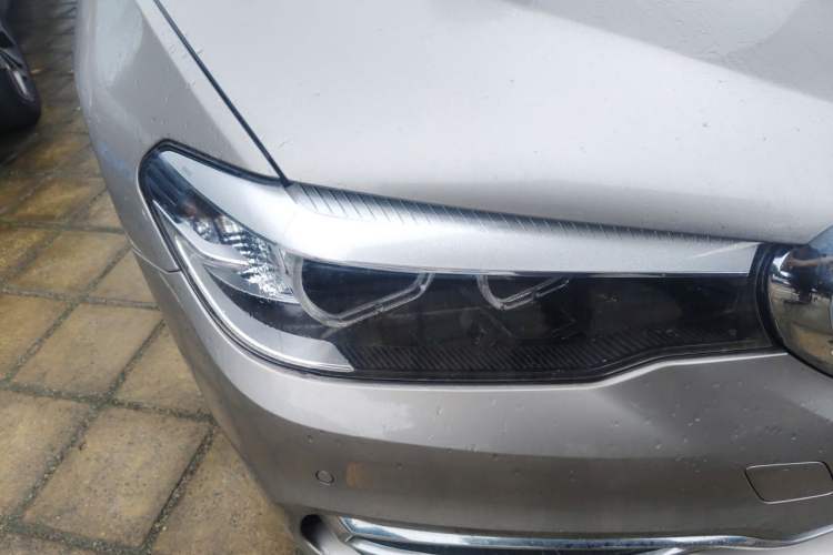 Used BMW 5 Series 2019 525Li Luxury Package Right Front Headlight