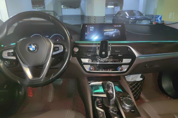 Used BMW 5 Series 2019 Restyled 525Li M Sport Package Center Console