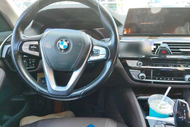 Used BMW 5 Series 2019 525Li Luxury Package Center Console