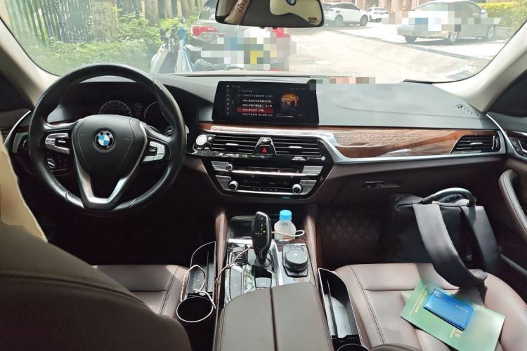 Used BMW 5 Series 2019 525Li Luxury Package Center Console