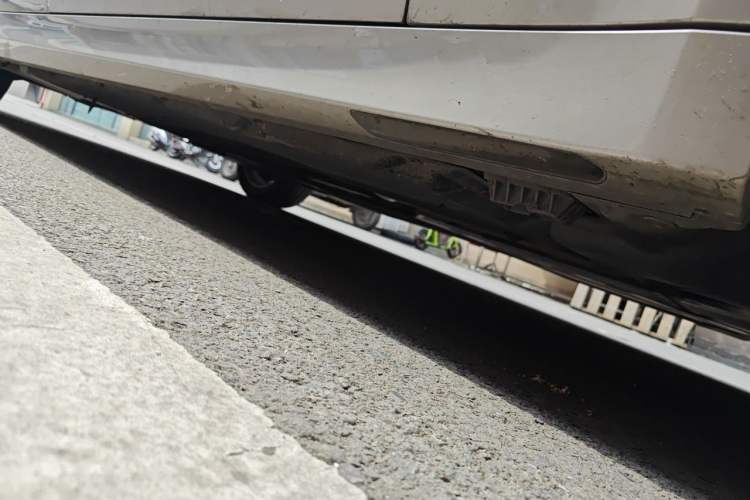 Used BMW 5 Series 2019 530Li Leading Model Luxury Package Chassis Front Right