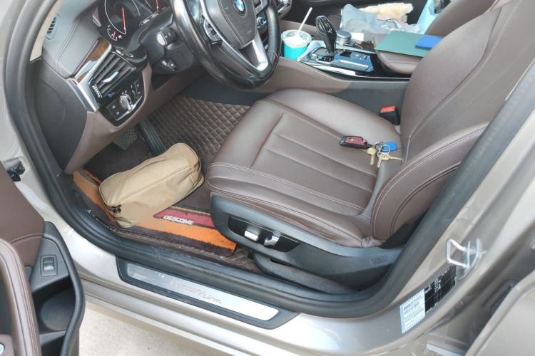 Used BMW 5 Series 2019 525Li Luxury Package Driver Seat