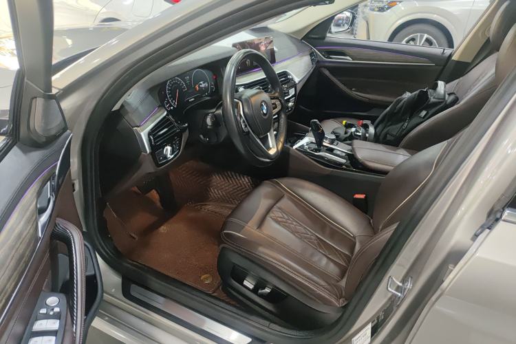 Used BMW 5 Series 2019 Facelifted 530Li Leading Edition Luxury Package Driver Seat
