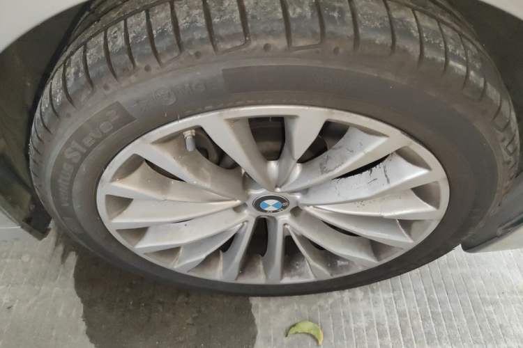 Used BMW 5 Series 2019 Facelifted 525Li Luxury Package Exterior 1