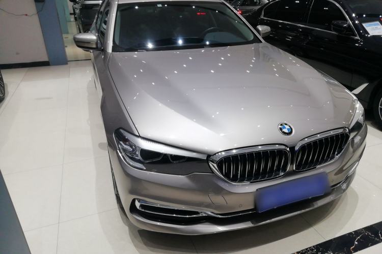 Used BMW 5 Series 2019 Facelifted 530Li Leading Edition Luxury Package Exterior 2