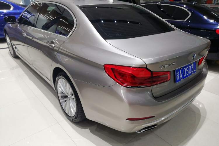 Used BMW 5 Series 2019 Facelifted 530Li Leading Edition Luxury Package Exterior 3
