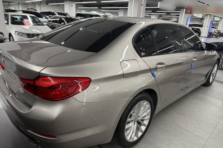 Used BMW 5 Series 2019 530Li Leading Model Luxury Package Exterior 4