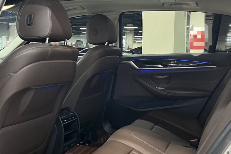 Used BMW 5 Series 2019 Facelifted 525Li Luxury Package Exterior 4