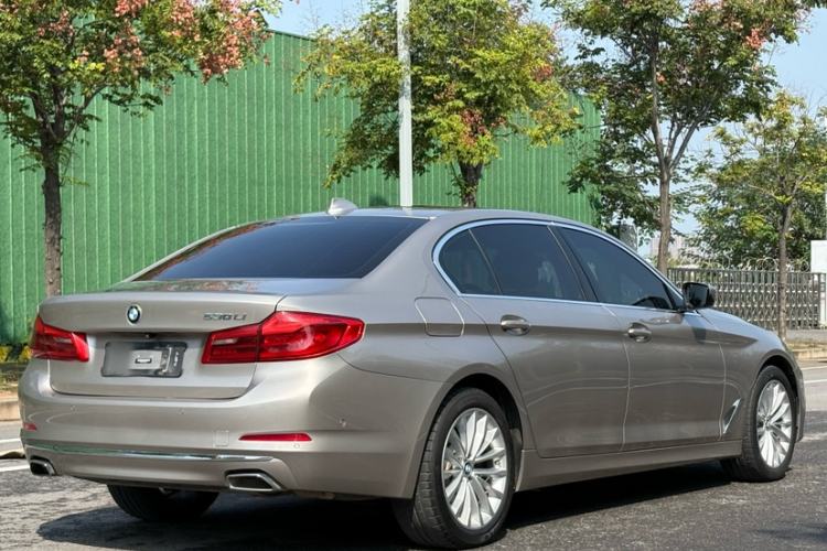 Used BMW 5 Series 2019 Facelifted 530Li Luxury Edition Premium Package Exterior 6
