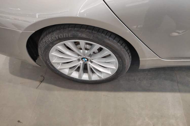 Used BMW 5 Series 2019 530Li Leading Model Luxury Package Exterior 8