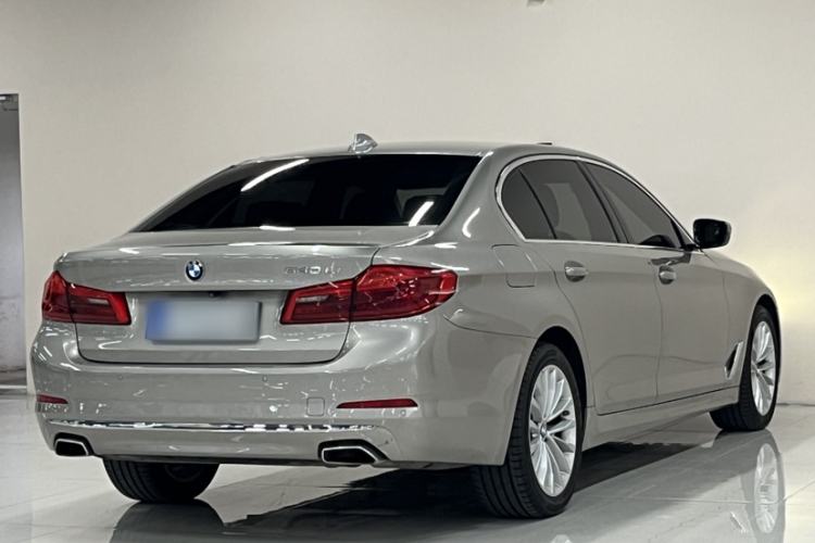 Used BMW 5 Series 2019 Facelifted 525Li Luxury Package Exterior 9