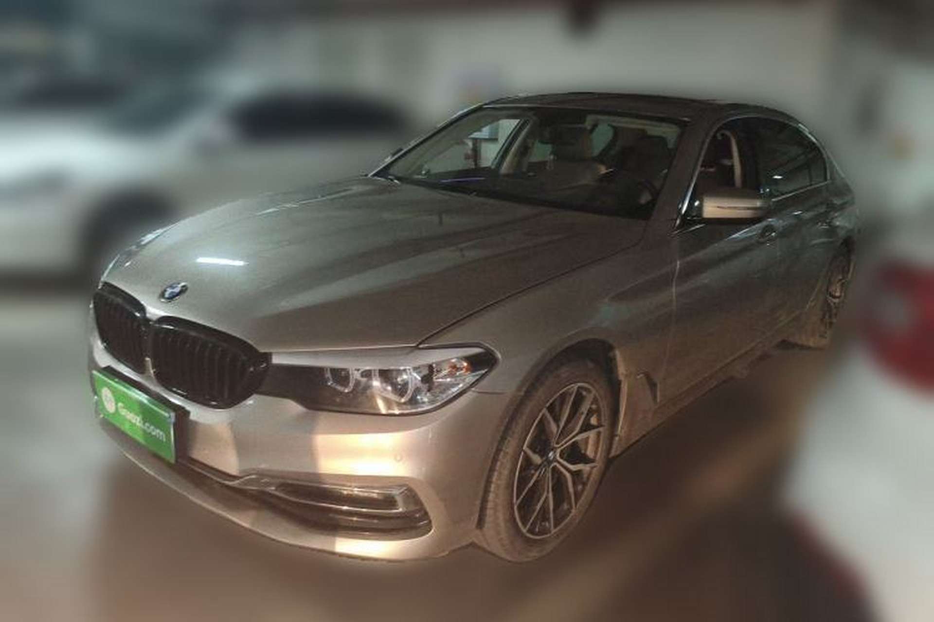 Used BMW 5 Series 2019 525Li Luxury Package Front Left 45 Deg