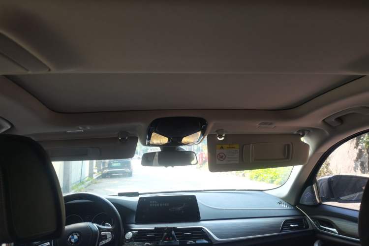 Used BMW 5 Series 2019 540Li Executive Edition Headliner