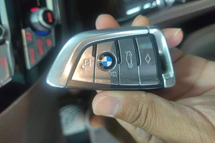 Used BMW 5 Series 2019 525Li Luxury Package Interior 1