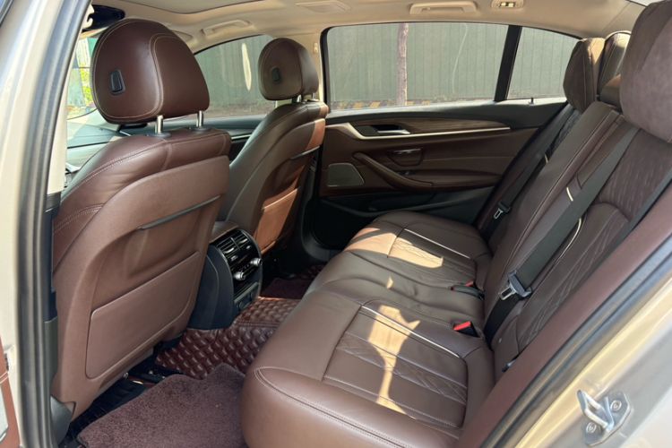Used BMW 5 Series 2019 Facelifted 530Li Luxury Edition Premium Package Interior 5