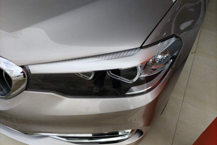Used BMW 5 Series 2019 525Li Luxury Package Left Front Headlight