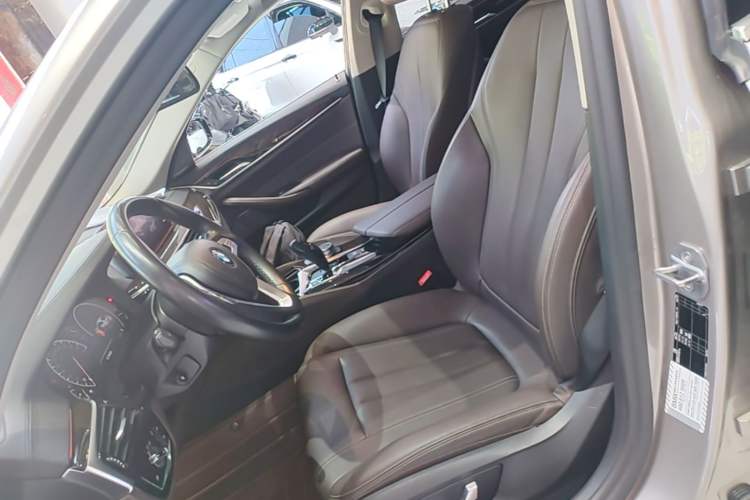 Used BMW 5 Series 2019 Facelifted 525Li Luxury Package Left Front Seat